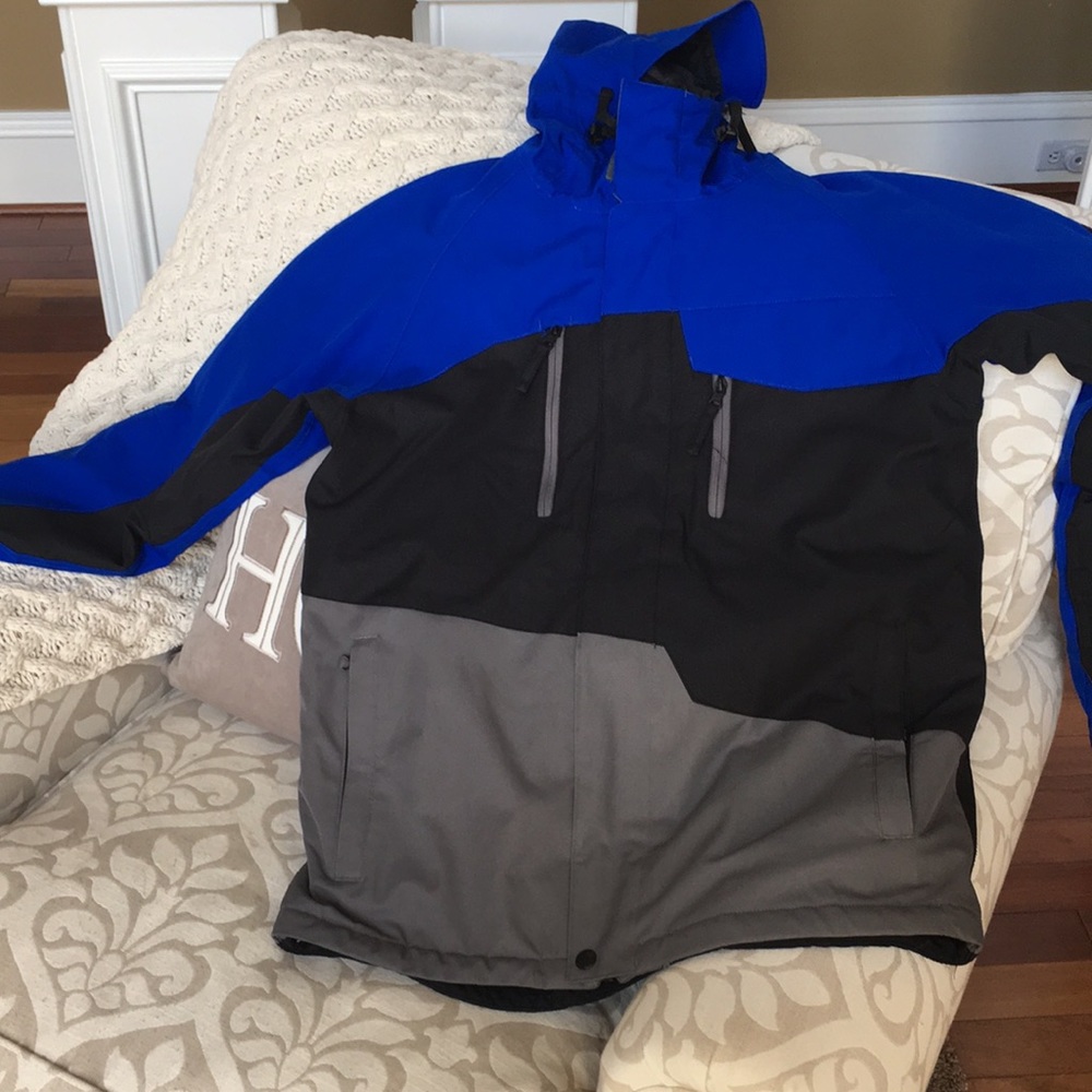 Men's snow board jacket size Large